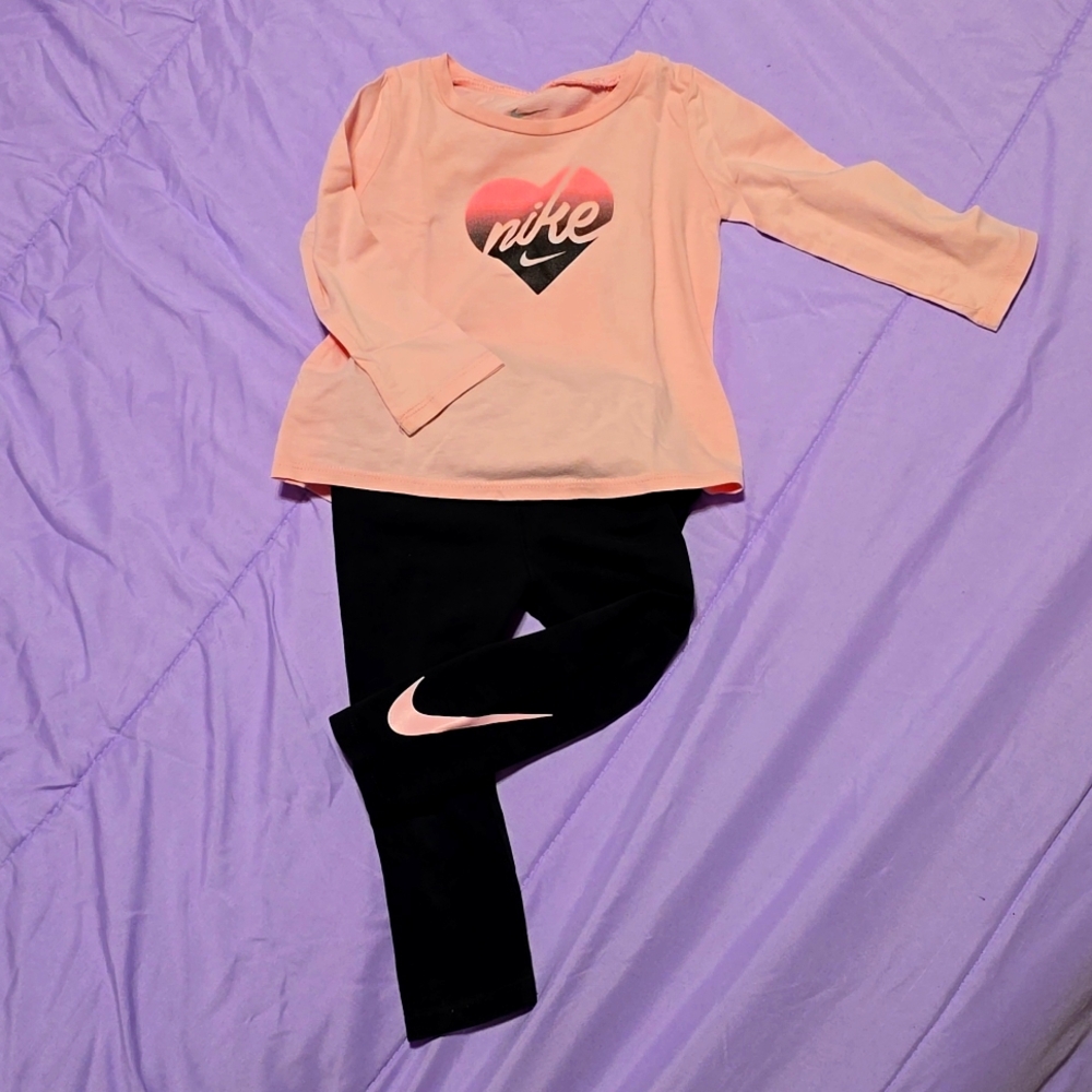 Toddler's sportswear set
